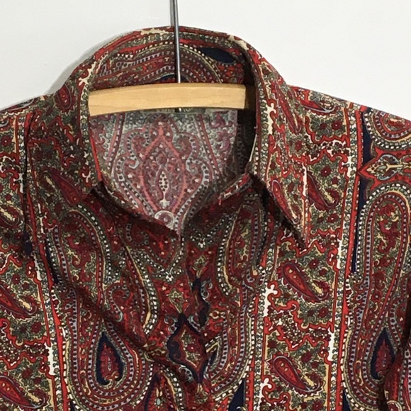 Vintage 1970s Paisley Top Blouse by TEMPTATION - Picture 3 of 13